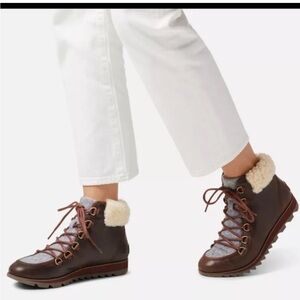 Sorel Dark Brown and Cream Winter Boots